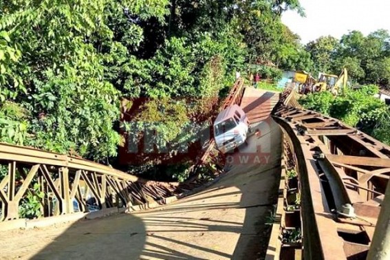 Rakhaltali Bailey Bridge remained broken for 23 days at Kamalpur: Lacklustre PWD remained in slumber 